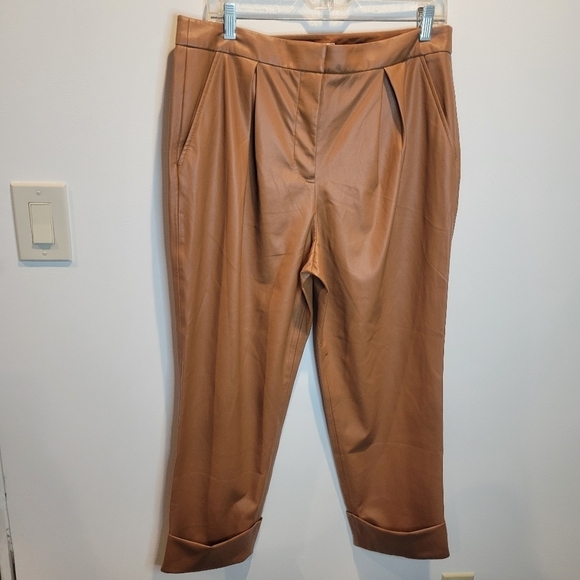 Trina turk size m vegan leather nutmeg colored cuffed pants - Picture 1 of 7